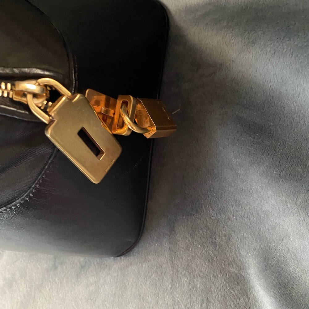 Prada Tessuto  Iconic Nylon and leather handbag - Picture 5 of 7